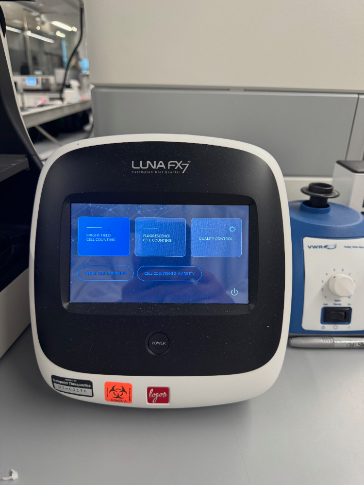 Image of Luna FX7 Automated Cell Counter